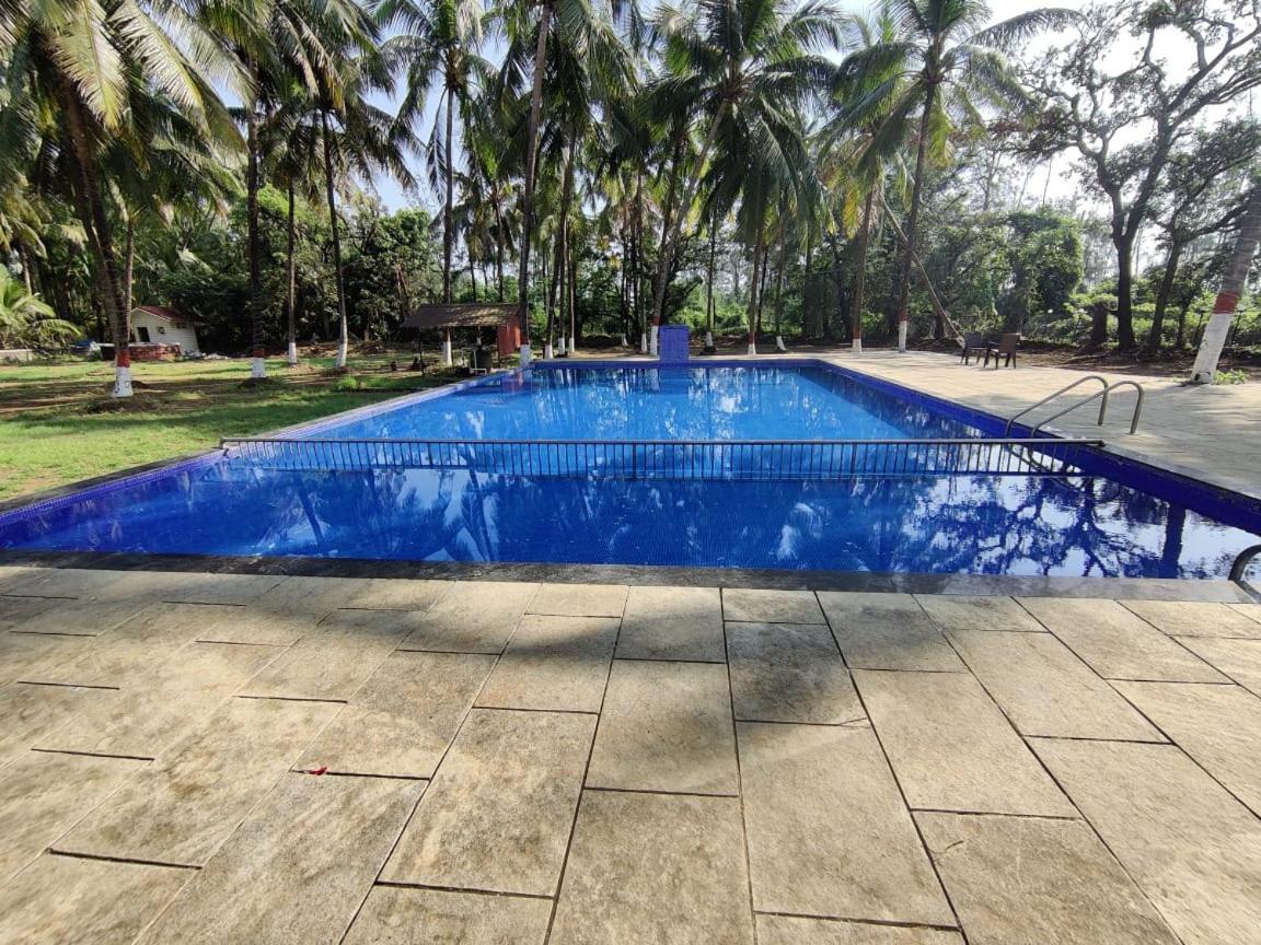 White House Beach Resort, Nagaon Kültér fotó