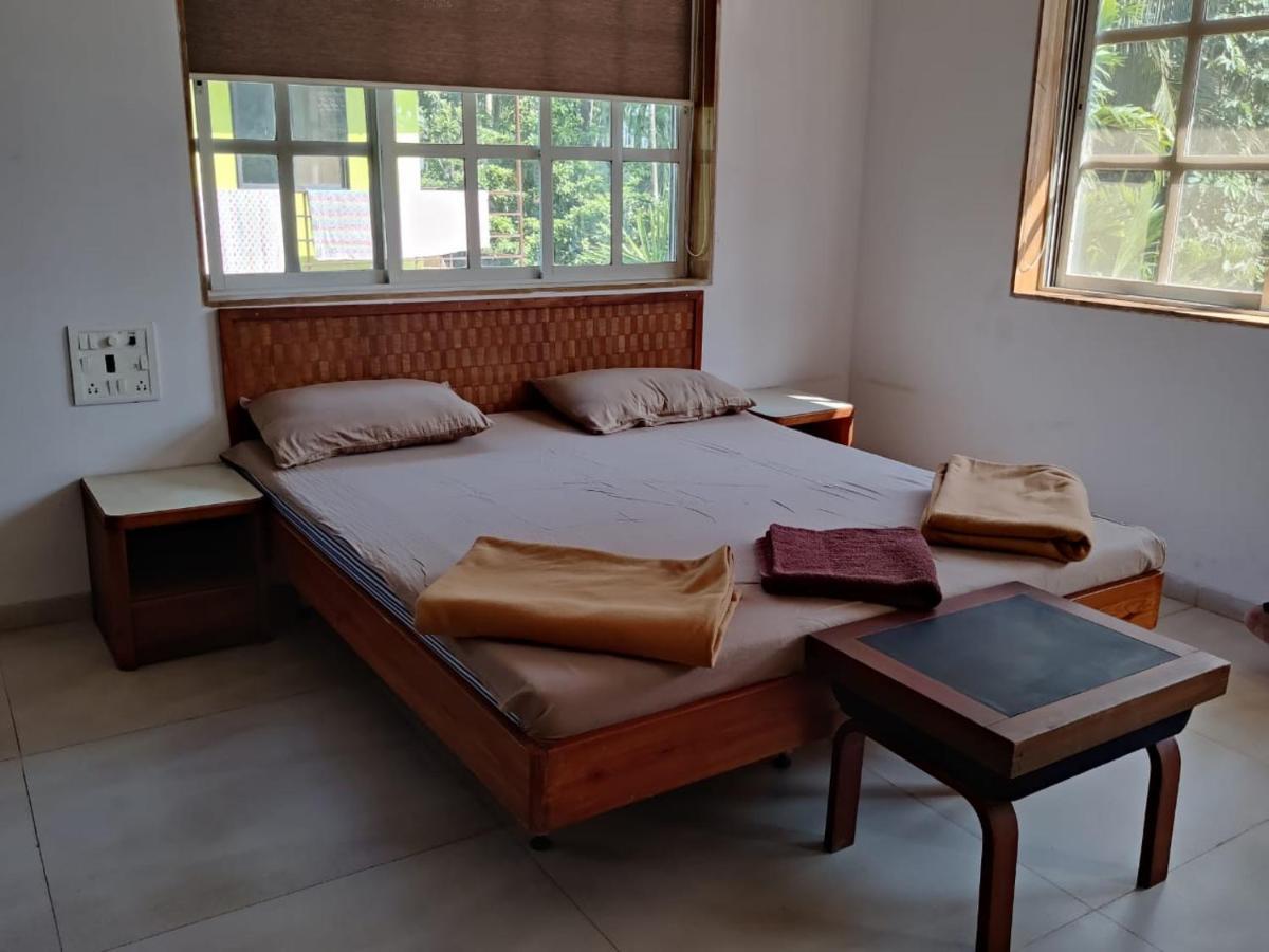 White House Beach Resort, Nagaon Kültér fotó